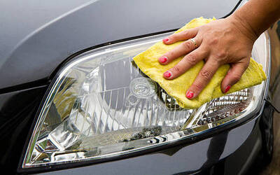 Car HeadLight Polish in Dubai